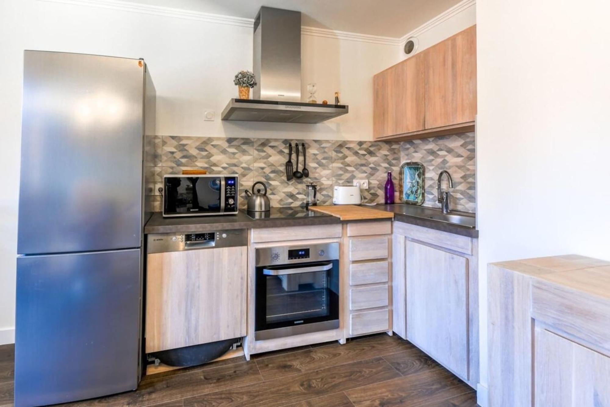 3-Star Rated Apartment In The Heart Of The Old Town With A View อานซี ภายนอก รูปภาพ